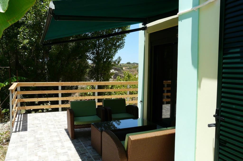 Villa Emmanouela Xi Beach Exteriör bild